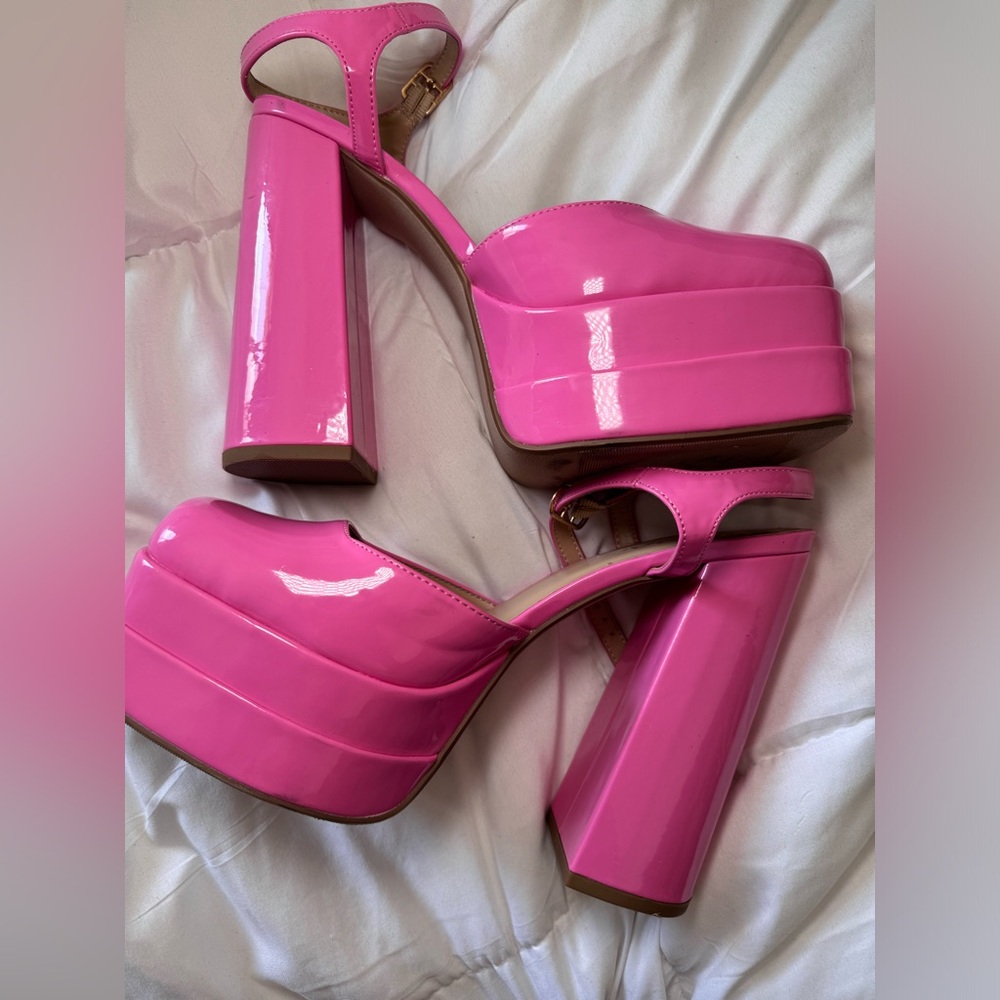 Pink platform heals - Picture 2 of 3